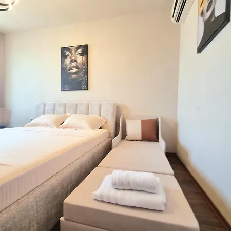 Luxury & Pool In Diamond Sarafovo Апартаменты
